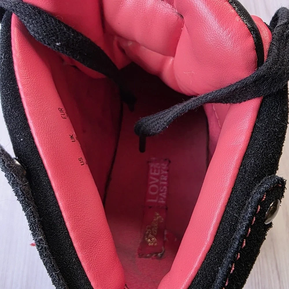 Love Pastry Dutchess Pie Women's High Top Wedge Sneakers Size 6 Black Pink Hip